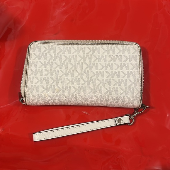 Michael Kors Clutch/Wristlet - Picture 2 of 4